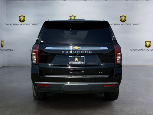 Used 2023 Chevrolet Suburban LT RWD image 4