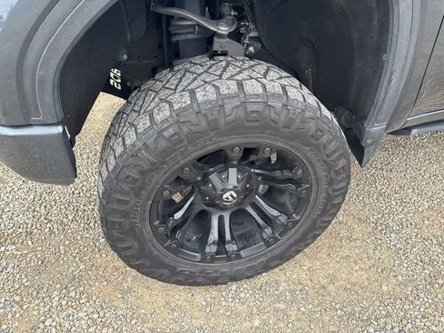 Used 2021 GMC Sierra 1500 AT4 w/ AT4 Value Package AWD/4WD image 4