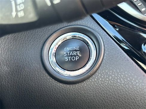 Used 2021 Toyota C-HR LE image 26