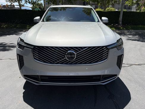 Used 2025 Volvo XC90 B6 Plus AWD/4WD image 4