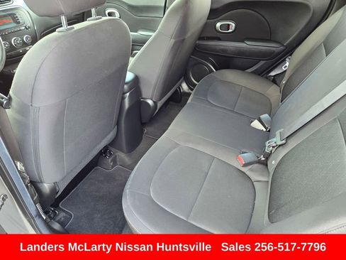 Used 2016 Kia Soul FWD image 14