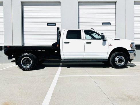 Used 2024 RAM 3500 Tradesman w/ Chrome Appearance Group image 2