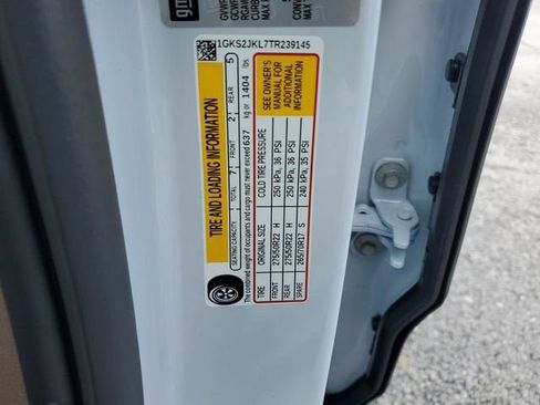 New 2026 GMC Yukon XL Denali w/ Denali Reserve Package image 31