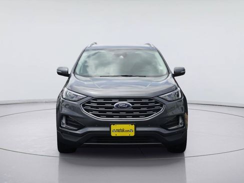 Used 2022 Ford Edge Titanium AWD/4WD image 3