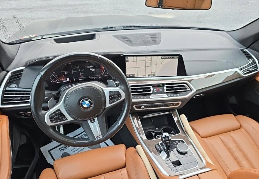 Used 2022 BMW X5 xDrive40i w/ M Sport Package AWD/4WD image 3