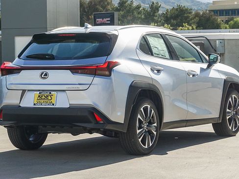 New 2026 Lexus UX 300h FWD image 7