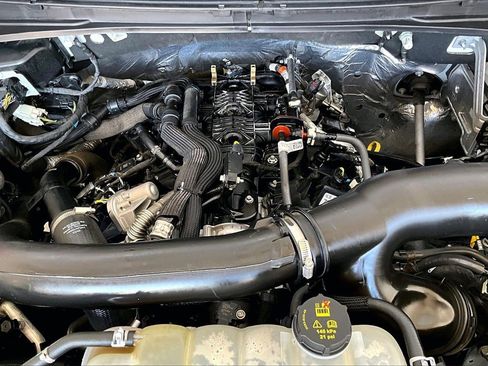 Certified 2023 Ford Expedition XLT image 32