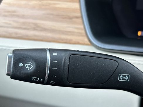 Used 2019 Tesla Model X Standard Range image 30