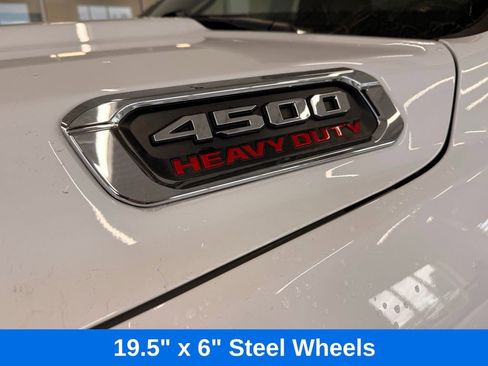 Used 2022 RAM 4500 Tradesman RWD image 32