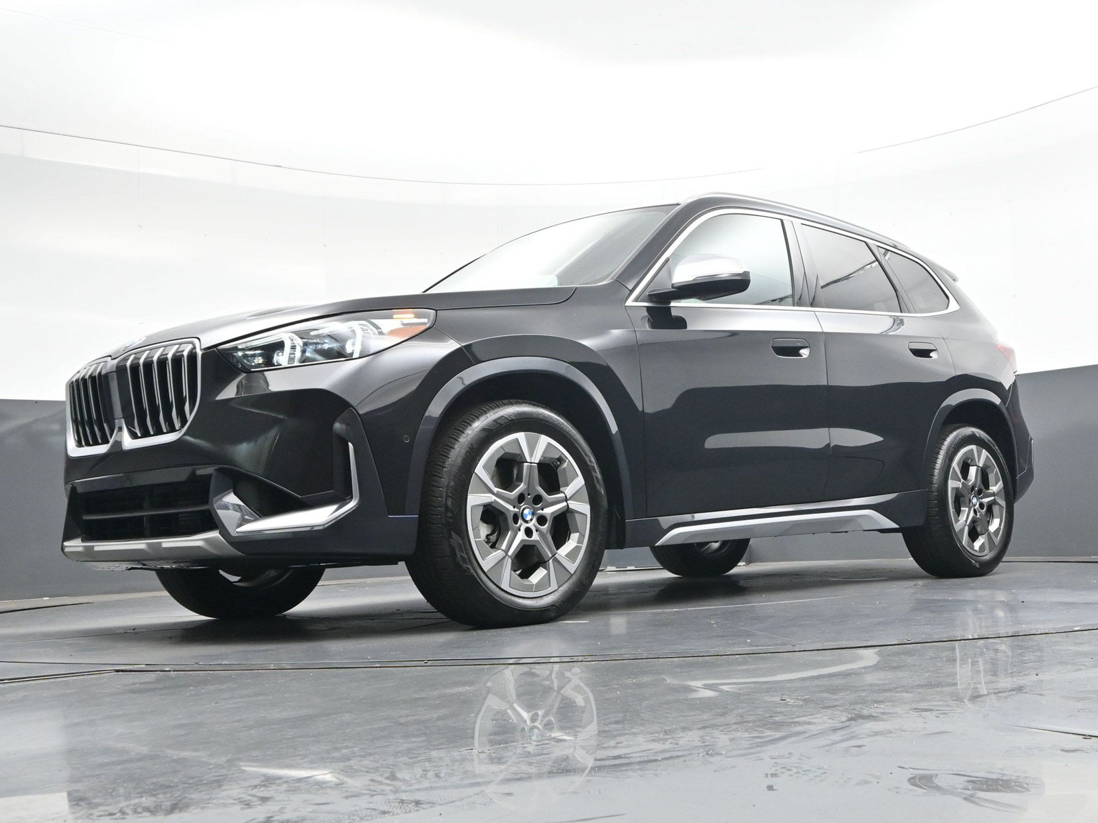 Used 2024 BMW X1 xDrive28i AWD/4WD image 53