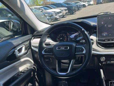 Used 2022 Jeep Compass Limited AWD/4WD image 22