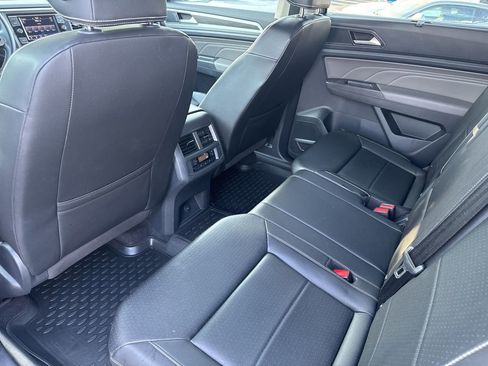 Used 2023 Volkswagen Atlas SE AWD/4WD image 36