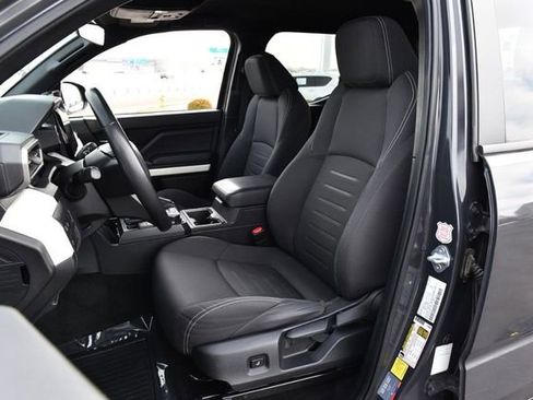 Used 2024 Toyota Tacoma TRD Off-Road image 20