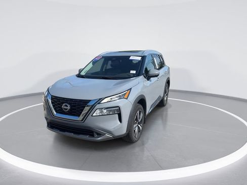 Used 2023 Nissan Rogue SL w/ SL Premium Package FWD image 2