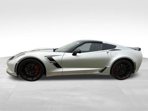 Used 2019 Chevrolet Corvette Grand Sport RWD image 4