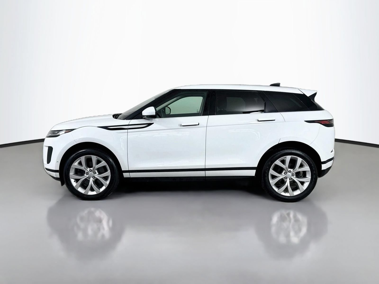 Used 2020 Land Rover Range Rover Evoque SE AWD/4WD image 2