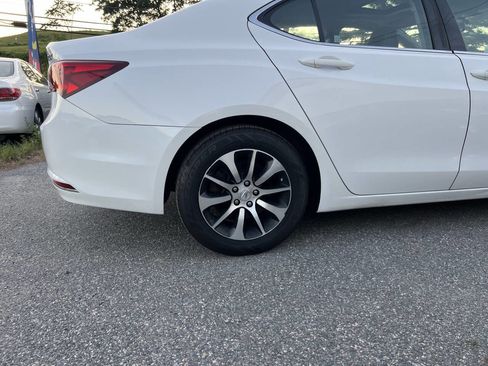 Used 2017 Acura TLX image 34