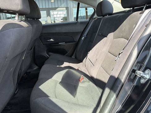 Used 2016 Chevrolet Cruze LT w/ RS Package FWD image 15