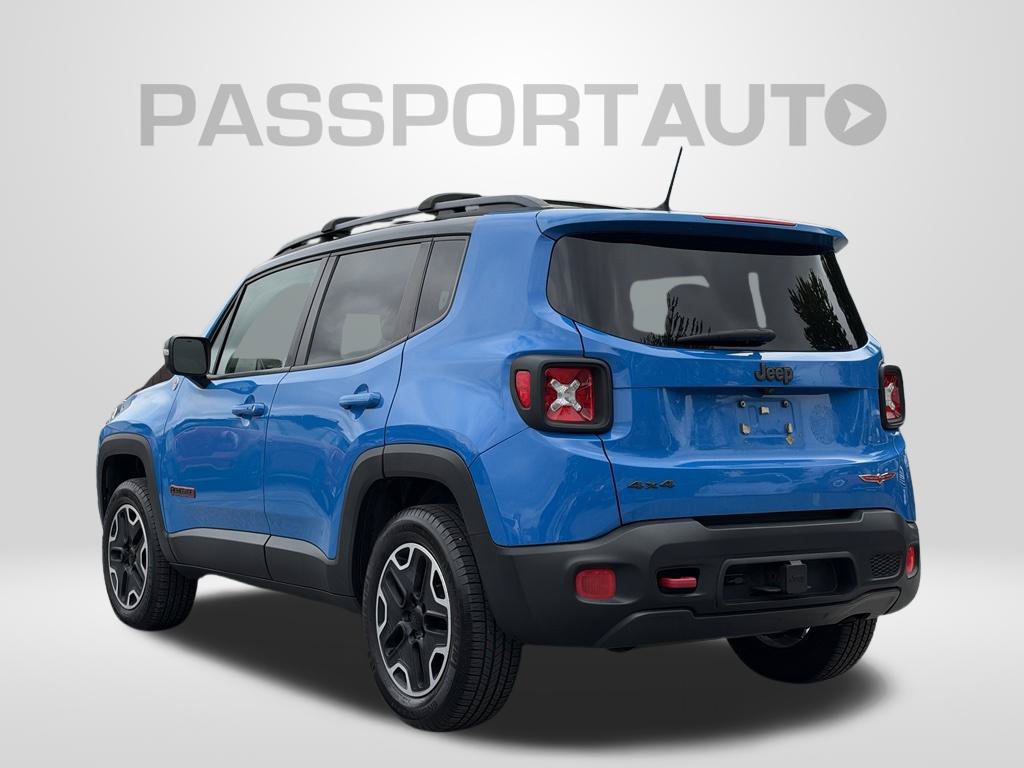 Used 2015 Jeep Renegade Trailhawk w/ Premium Leather Group AWD/4WD image 5