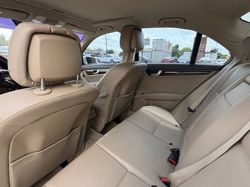 Used 2013 Mercedes-Benz C 250 Sedan image 5