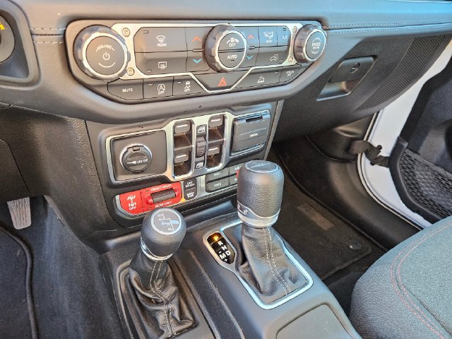 Used 2026 Jeep Gladiator Rubicon AWD/4WD image 11