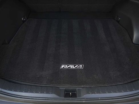 Used 2020 Toyota RAV4 Limited w/ Carpet Mat Package AWD/4WD image 27