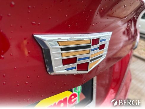 Used 2022 Cadillac XT4 Premium Luxury w/ Enhanced Visibility Package FWD image 11