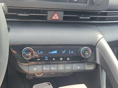 New 2026 Hyundai Elantra SEL Sport FWD image 12