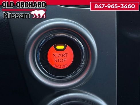 Used 2019 Nissan Titan SL w/ Chrome Package image 14