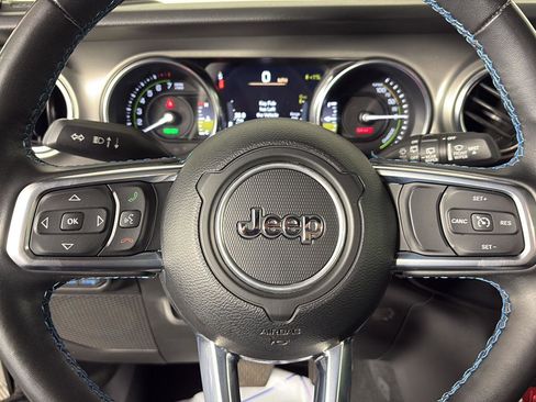 Used 2023 Jeep Wrangler Unlimited Rubicon 4xe w/ Cold Weather Group AWD/4WD image 47