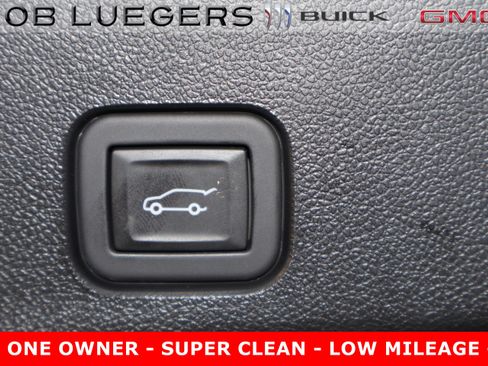 Certified 2024 Chevrolet Traverse RS image 22