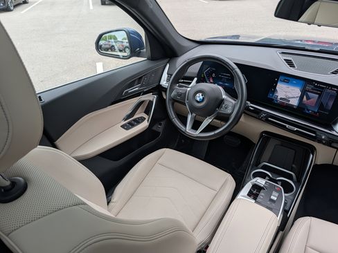 Used 2023 BMW X1 xDrive28i w/ Convenience Package AWD/4WD image 9