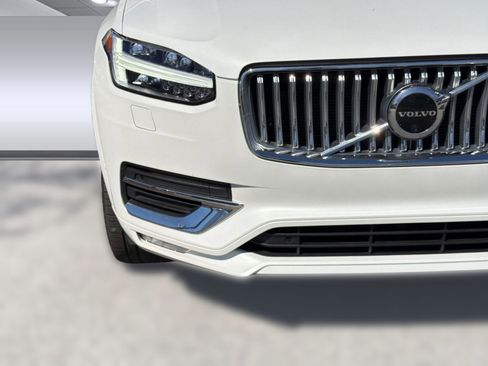 Used 2023 Volvo XC90 B6 Plus w/ Protection Package Premier image 11