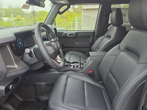 New 2026 Ford Bronco Big Bend w/ Black Diamond Package AWD/4WD image 12