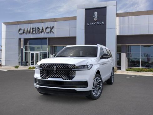 New 2026 Lincoln Navigator Reserve AWD/4WD image 32