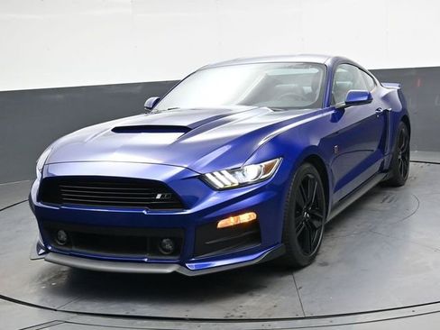 Used 2016 Ford Mustang Premium w/ Ecoboost Performance Package RWD image 10