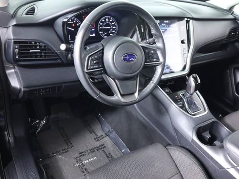 Used 2023 Subaru Outback Premium AWD/4WD image 9