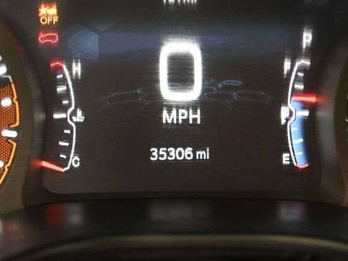 Used 2025 Jeep Compass Limited AWD/4WD image 37