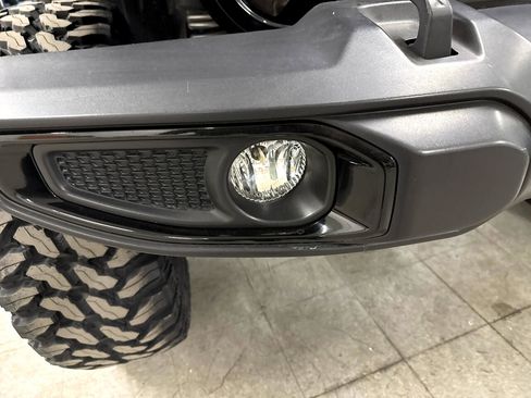 Used 2022 Jeep Gladiator Sport image 60