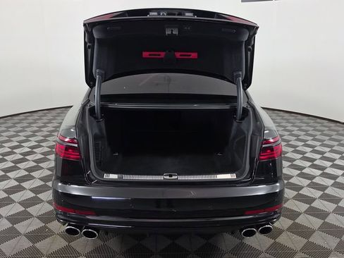 Used 2020 Audi S8 L w/ S8 Executive Package AWD/4WD image 11