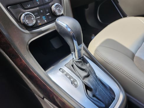 Used 2013 Buick Verano FWD image 7