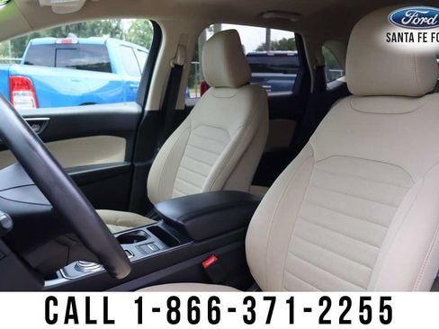 Used 2024 Ford Edge SE AWD/4WD image 16