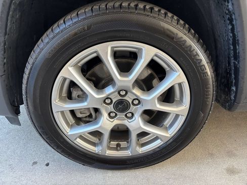 Used 2025 Jeep Compass Limited AWD/4WD image 30