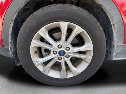 Used 2017 Ford Escape SE FWD image 13