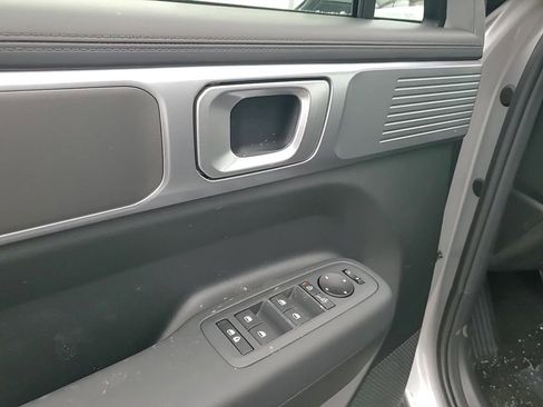 New 2026 Hyundai Santa Fe SE image 12