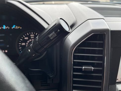 Used 2019 Ford F150 XLT w/ Equipment Group 302A Luxury AWD/4WD image 24