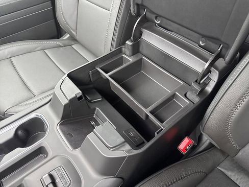 New 2026 GMC Sierra 2500 Denali AWD/4WD image 40