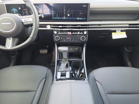 New 2025 Hyundai Tucson SEL FWD image 18