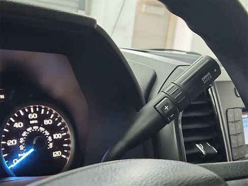 Used 2018 Ford F150 XLT image 32