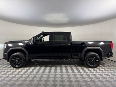 Used 2024 GMC Sierra 2500 AT4 w/ Technology Package AWD/4WD image 11